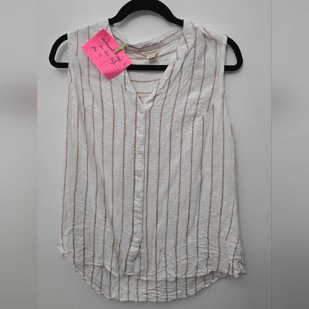 🫣Weatherproof White and Tan Striped Sleeveless Blouse